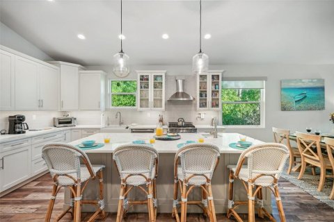 Casa en alquiler en Longboat Key, Florida, 4 dormitorios, 218.23 m2 № 213349 - foto 13