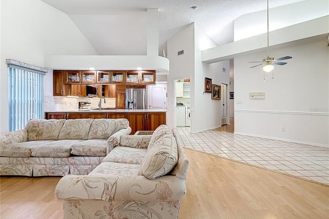 Casa en venta en Palm Harbor, Florida, 3 dormitorios, 174.38 m2 № 1766163 - foto 18