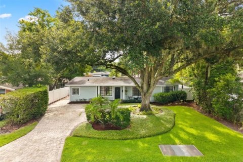 House in Winter Park, Florida 4 bedrooms, 176.42 sq.m. № 2196454 - photo 5