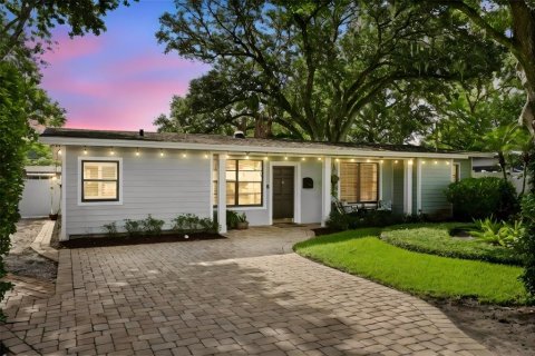 Casa en Winter Park, Florida 4 dormitorios, 176.42 m2 № 2196454
