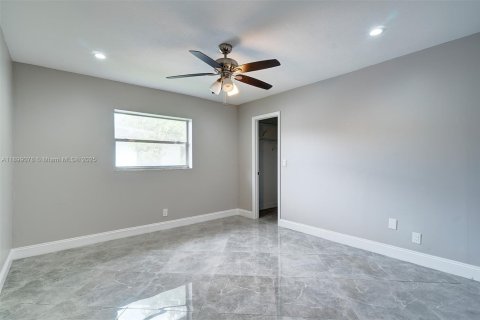 Condominio en alquiler en Coral Springs, Florida, 3 dormitorios, 121.14 m2 № 1951055 - foto 11