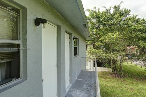 Condominio en alquiler en Coral Springs, Florida, 3 dormitorios, 121.14 m2 № 1951055 - foto 18