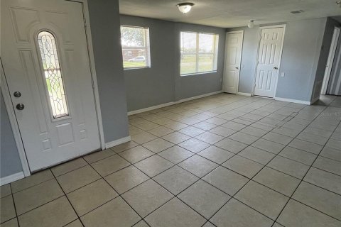 Casa en alquiler en Lake Wales, Florida, 3 dormitorios, 96.25 m2 № 1917590 - foto 2