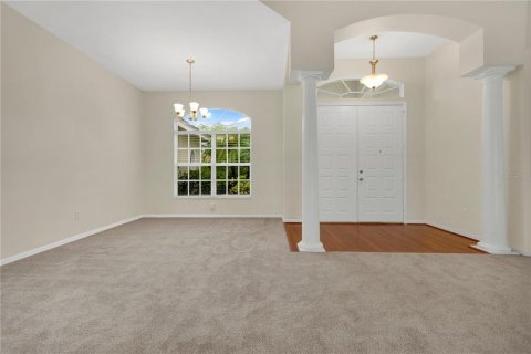 House in Bradenton, Florida 4 bedrooms, 326.74 sq.m. № 2283947 - photo 5