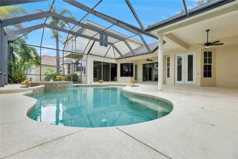 House in Bradenton, Florida 4 bedrooms, 326.74 sq.m. № 2283947 - photo 2