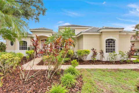 House in Bradenton, Florida 4 bedrooms, 326.74 sq.m. № 2283947