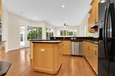 House in Bradenton, Florida 4 bedrooms, 326.74 sq.m. № 2283947 - photo 9