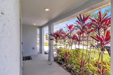 House in Wimauma, Florida 5 bedrooms, 248.42 sq.m. № 1675353 - photo 7