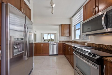 Condominio en venta en Boynton Beach, Florida, 3 dormitorios, 153.29 m2 № 2247846 - foto 16