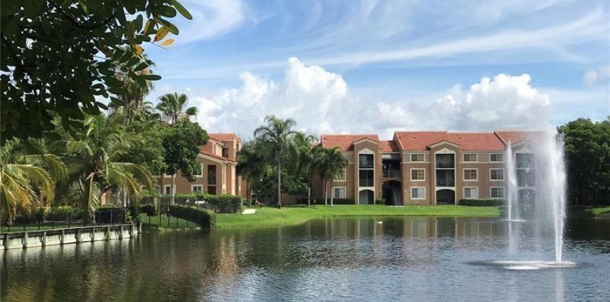 Condo à Coconut Creek, Floride, 3 chambres № 1179459