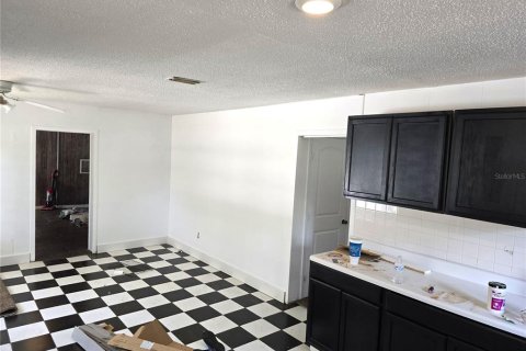 Casa en venta en Lakeland, Florida, 3 dormitorios, 160.26 m2 № 1657400 - foto 9