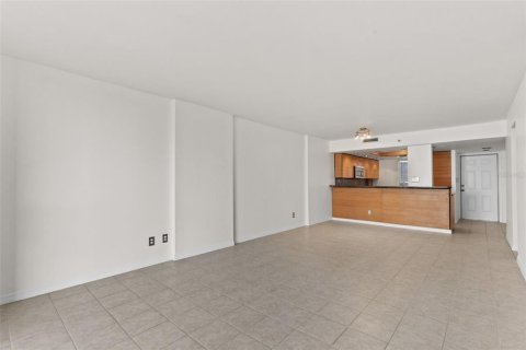 Condominio en venta en Tampa, Florida, 2 dormitorios, 94.39 m2 № 2120247 - foto 14