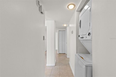 Condominio en venta en Tampa, Florida, 2 dormitorios, 94.39 m2 № 2120247 - foto 28