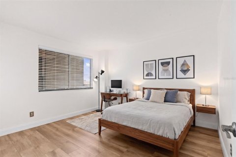 Condominio en venta en Tampa, Florida, 2 dormitorios, 94.39 m2 № 2120247 - foto 24
