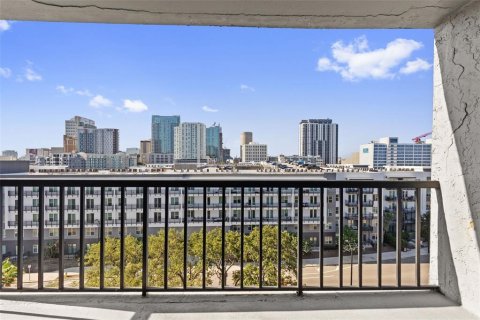 Condominio en venta en Tampa, Florida, 2 dormitorios, 94.39 m2 № 2120247 - foto 19