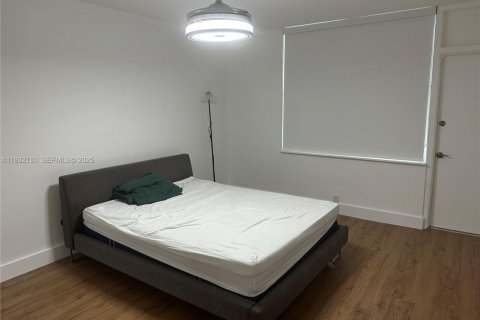 Copropriété à vendre à Bal Harbour, Floride: 1 chambre, 91.6 m2 № 1994686 - photo 13