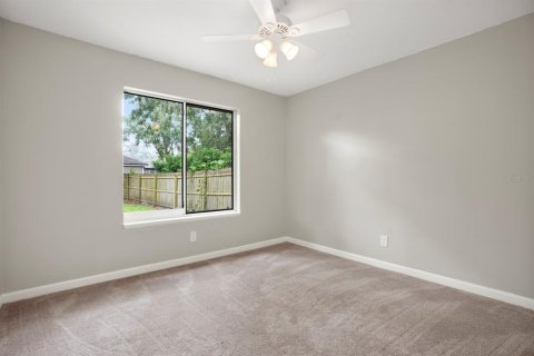 House in Plant City, Florida 3 bedrooms, 150.22 sq.m. № 1821048 - photo 16