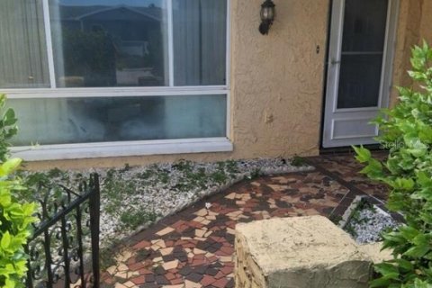 Casa en alquiler en Port Richey, Florida, 2 dormitorios, 133.97 m2 № 1899081 - foto 3