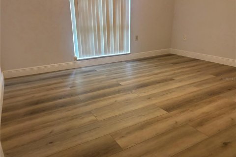 Casa en alquiler en Port Richey, Florida, 2 dormitorios, 133.97 m2 № 1899081 - foto 11