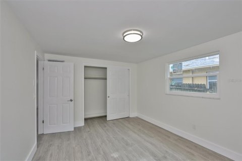 House in Clearwater, Florida 2 bedrooms, 93.27 sq.m. № 2388088 - photo 18