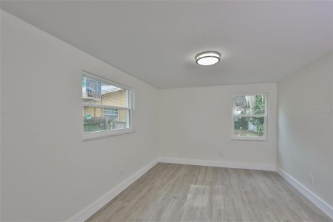 House in Clearwater, Florida 2 bedrooms, 93.27 sq.m. № 2388088 - photo 13