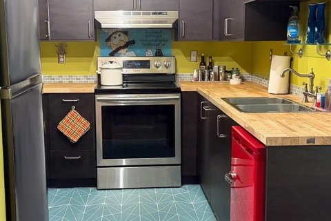 House in Saint Petersburg, Florida 3 bedrooms, 163.88 sq.m. № 2096106 - photo 8