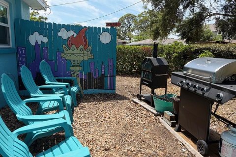 House in Saint Petersburg, Florida 3 bedrooms, 163.88 sq.m. № 2096106 - photo 26