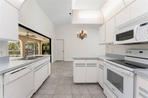 House in Port Charlotte, Florida 3 bedrooms, 155.24 sq.m. № 1690122 - photo 3