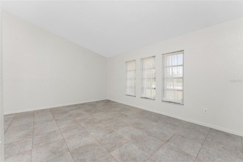 House in Port Charlotte, Florida 3 bedrooms, 155.24 sq.m. № 1690122 - photo 12