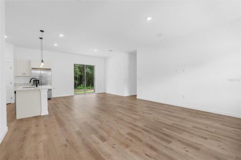 Villa ou maison à vendre à Citrus Springs, Floride: 4 chambres, 173.73 m2 № 2320926 - photo 8