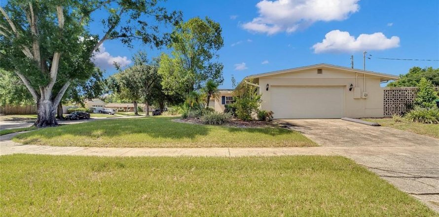Casa en Winter Park, Florida 3 dormitorios, 147.9 m2 № 1899573