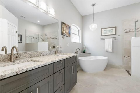 House in Palm Coast, Florida 5 bedrooms, 265.14 sq.m. № 2158012 - photo 30