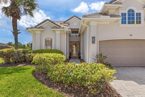 House in Palm Coast, Florida 5 bedrooms, 265.14 sq.m. № 2158012 - photo 2