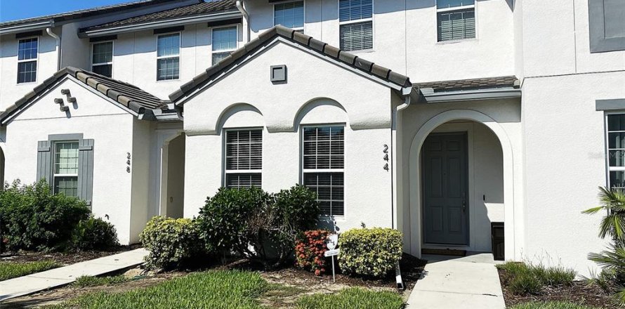 Adosado en Davenport, Florida 4 dormitorios, 194.54 m2 № 1853454