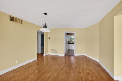 Condo in Tequesta, Florida, 3 bedrooms  № 2154977 - photo 6