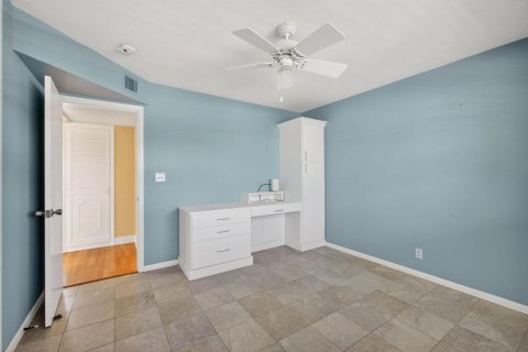 Condo in Tequesta, Florida, 3 bedrooms  № 2154977 - photo 15