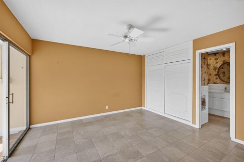 Condo in Tequesta, Florida, 3 bedrooms  № 2154977 - photo 12