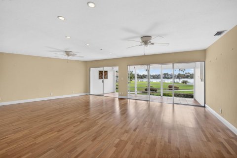 Condo in Tequesta, Florida, 3 bedrooms  № 2154977 - photo 9