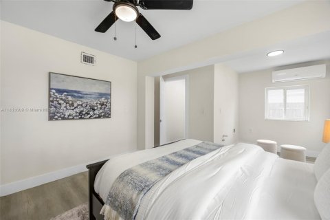House in Miami, Florida 3 bedrooms, 123.93 sq.m. № 1814293 - photo 21