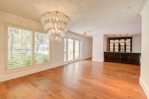 Villa ou maison à louer à Fort Lauderdale, Floride: 3 chambres, 190.17 m2 № 2017116 - photo 30