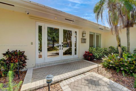 Villa ou maison à louer à Fort Lauderdale, Floride: 3 chambres, 190.17 m2 № 2017116 - photo 22
