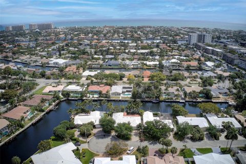 Villa ou maison à louer à Fort Lauderdale, Floride: 3 chambres, 190.17 m2 № 2017116 - photo 3