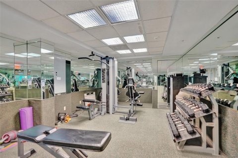 Condo in Pompano Beach, Florida, 2 bedrooms  № 2003014 - photo 8