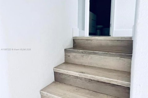 Adosado en venta en Sunrise, Florida, 4 dormitorios, 141.21 m2 № 1882555 - foto 17