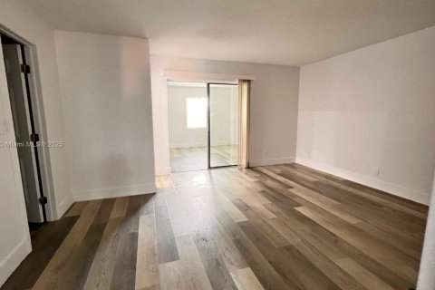 Adosado en venta en Sunrise, Florida, 4 dormitorios, 141.21 m2 № 1882555 - foto 4