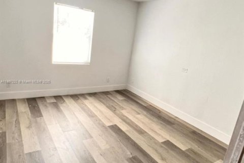 Adosado en venta en Sunrise, Florida, 4 dormitorios, 141.21 m2 № 1882555 - foto 9