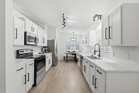 Villa ou maison à vendre à Lakeland, Floride: 2 chambres, 105.35 m2 № 2139192 - photo 30