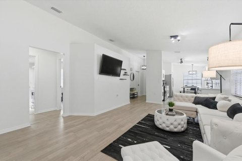 Villa ou maison à vendre à Lakeland, Floride: 2 chambres, 105.35 m2 № 2139192 - photo 6