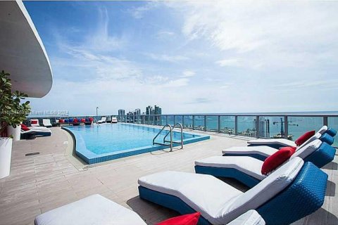 Copropriété à vendre à Hallandale Beach, Floride: 2 chambres, 94.76 m2 № 2088533 - photo 7