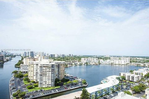 Copropriété à vendre à Hallandale Beach, Floride: 2 chambres, 94.76 m2 № 2088533 - photo 16